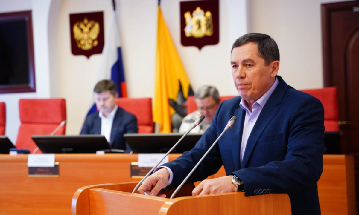 За 2025 год к ярославскому бизнес-омбудсмену обратились почти две тысячи предпринимателей