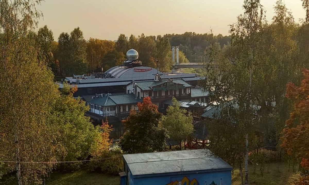 В Ярославле суд запретил эксплуатацию плавучего ресторана в пойме Которосли