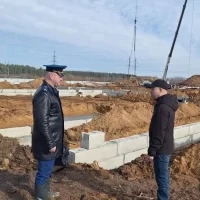 Прокуратура проверила строительство школы в поселке Красный Бор