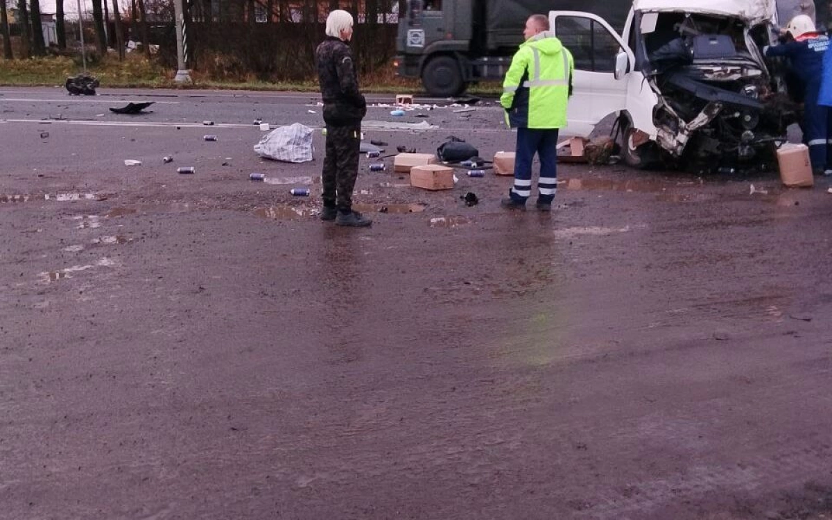 «Остались шестеро детей»: в ДТП под Переславлем погиб водитель «Газели», везший груз на СВО