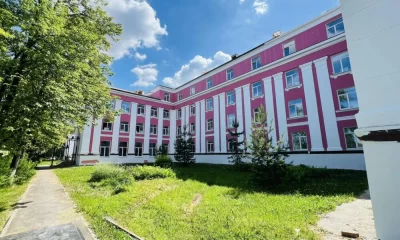 В Ярославле проверили, как идет ремонт школы №8 на Перекопе