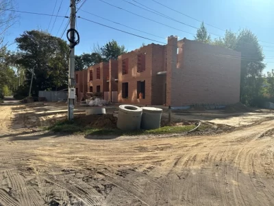 Бдительные ярославцы помогли обнаружить самовольную стройку дома