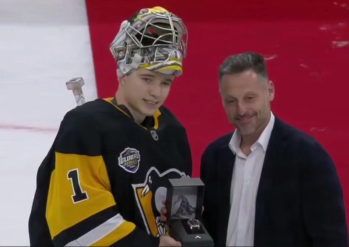 Ярославский вратарь одержал первую сухую победу в НХЛ Ярославский вратарь одержал первую сухую победу в НХЛ