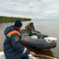 Ярославские спасатели двое суток искали рыбака на Рыбинском море