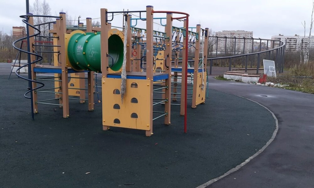 В Ярославле «Озерную гривку» будет демонтировать новый подрядчик В Ярославле «Озерную гривку» будет демонтировать новый подрядчик