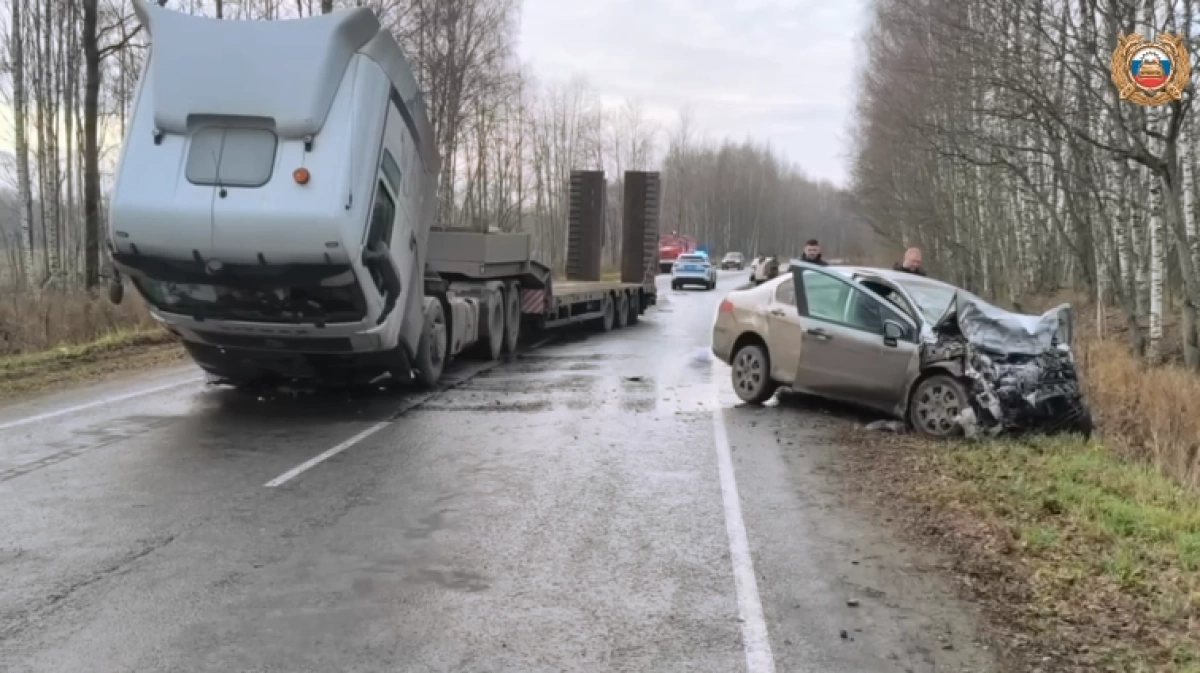 В Рыбинском районе водитель «Пежо» погиб в столкновении с грузовиком