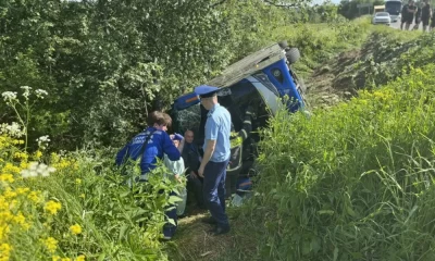 За помощь туристам в перевернувшемся автобусе отметили экипажи угличской &laquo;Скорой&raquo;
