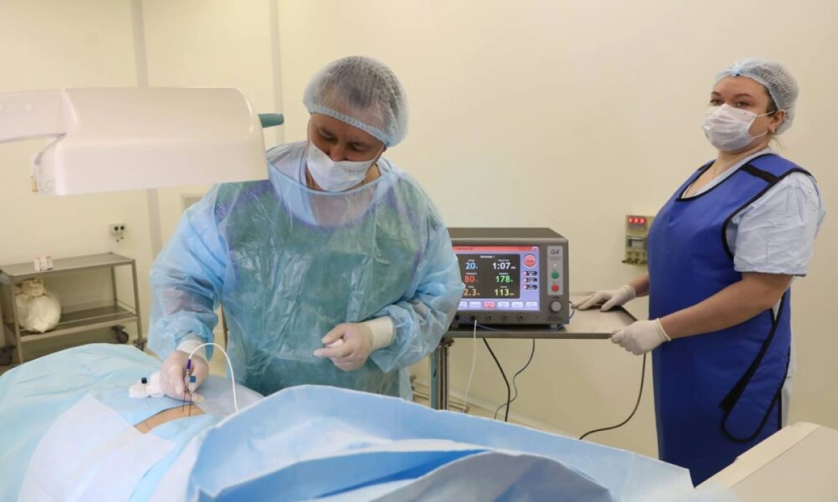 Областная клиническая больница имени Соловьёва получила ценный подарок от &laquo;Автодизеля&raquo;