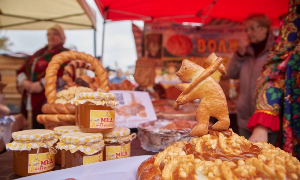 В Ярославле в выходные у «Глобуса» пройдет ярмарка местных производителей В Ярославле в выходные у «Глобуса» пройдет ярмарка местных производителей