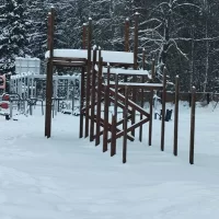 В Ярославской области демонтировали еще одну деревянную горку