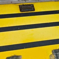 В Ярославле сократилось число жалоб на скользкие полы в автобусах