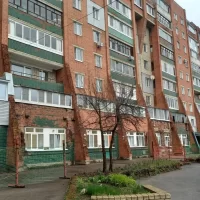 В Ярославле стартует ремонт рушащихся фасадов брагинского кирпичного дома-&laquo;стены&raquo;