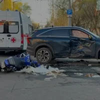 В Ярославле в столкновении с легковушкой погиб мотоциклист