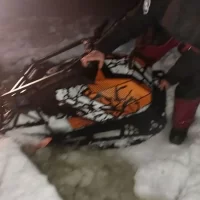 На Рыбинском море спасли застрявшего в снегу рыбака