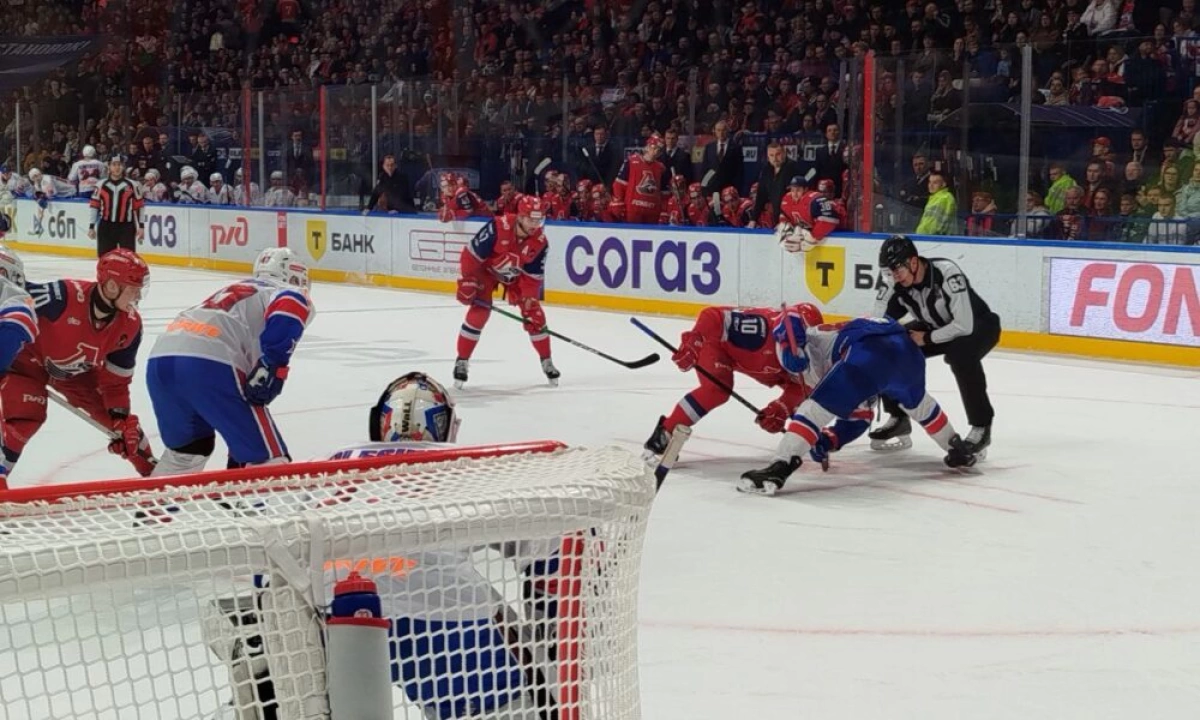 «Локомотив» дома проиграл СКА в овертайме