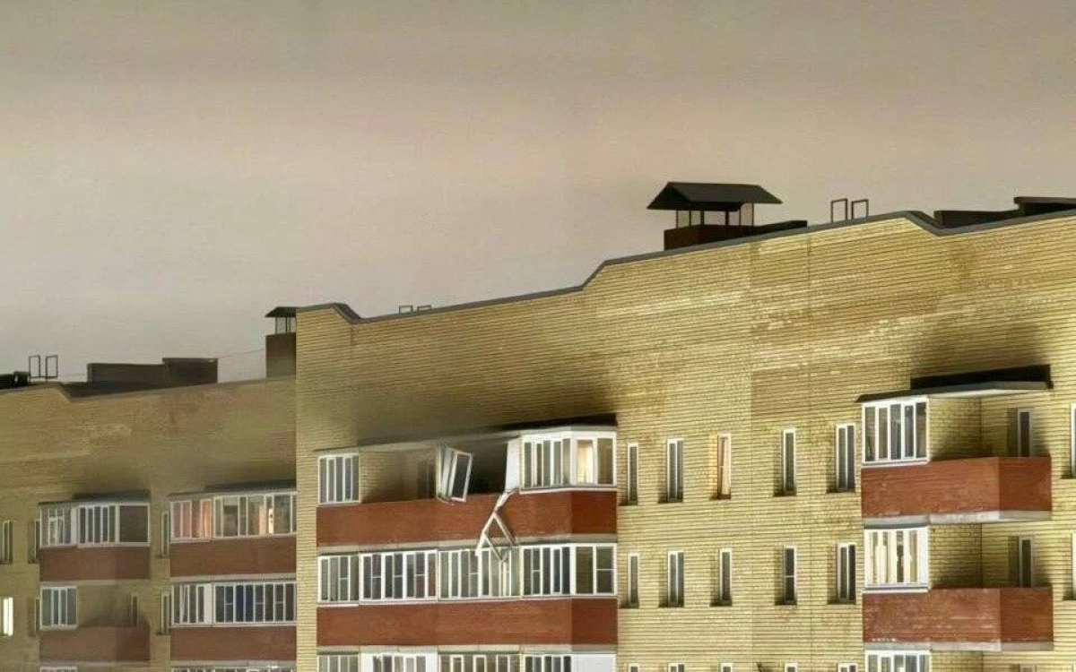 В ярославском МЧС назвали причину хлопка в многоэтажке