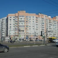 В Ярославле доставщик еды заплатит компенсацию владельцу разбитого автомобиля