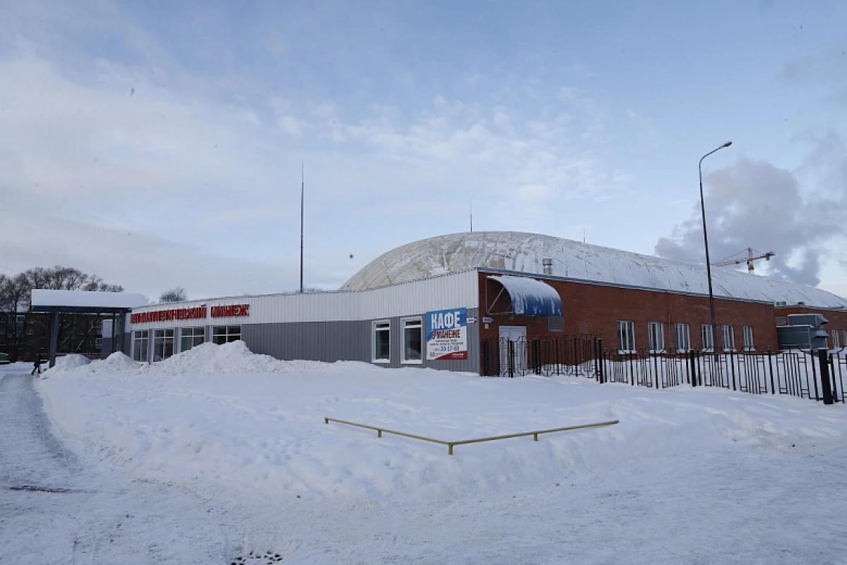 &laquo;Неделя на размещение закупки!&raquo;: мэр Ярославля повысил голос из-за манежа на Пятерке