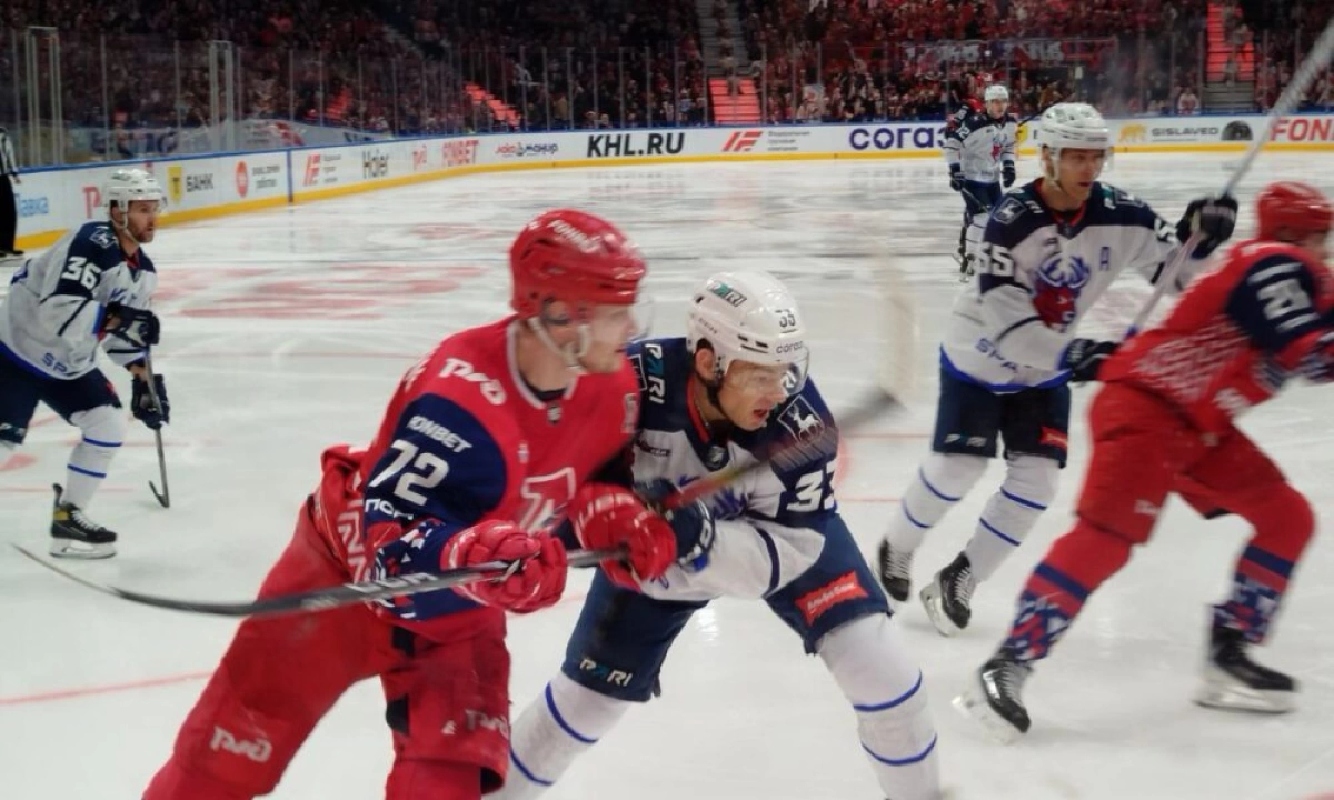 «Локомотив» завершил календарный год победой над нижегородским «Торпедо» «Локомотив» завершил календарный год победой над нижегородским «Торпедо»