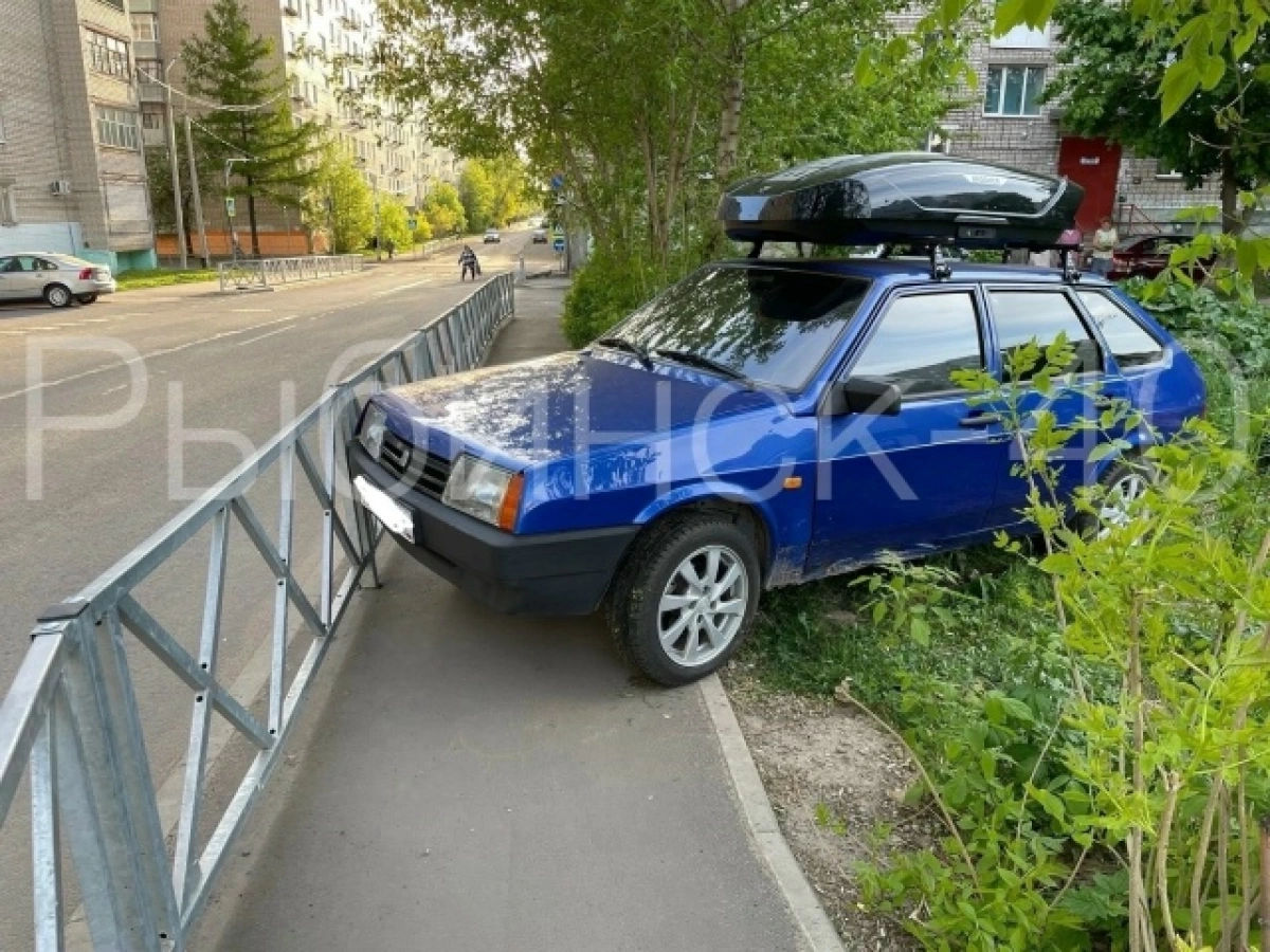 В Ярославской области «девятка» без водителя задавила пожилую женщину В Ярославской области «девятка» без водителя задавила пожилую женщину