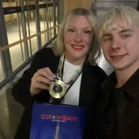 Парикмахер из Ярославля удивила Париж и стала чемпионкой мира