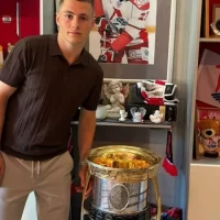 Защитник ярославского &laquo;Локомотива&raquo; привез Кубок Гагарина в Рыбинск