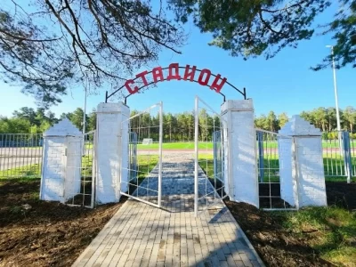 В Ярославской области жители пожаловались на открытый, но закрытый стадион