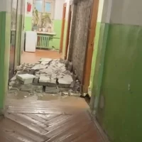 Аварийный дом в Ярославле не могут расселить из-за статуса общежития