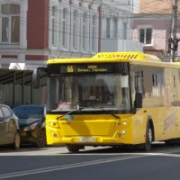 Ярославцам предложили жаловаться на жару в автобусах