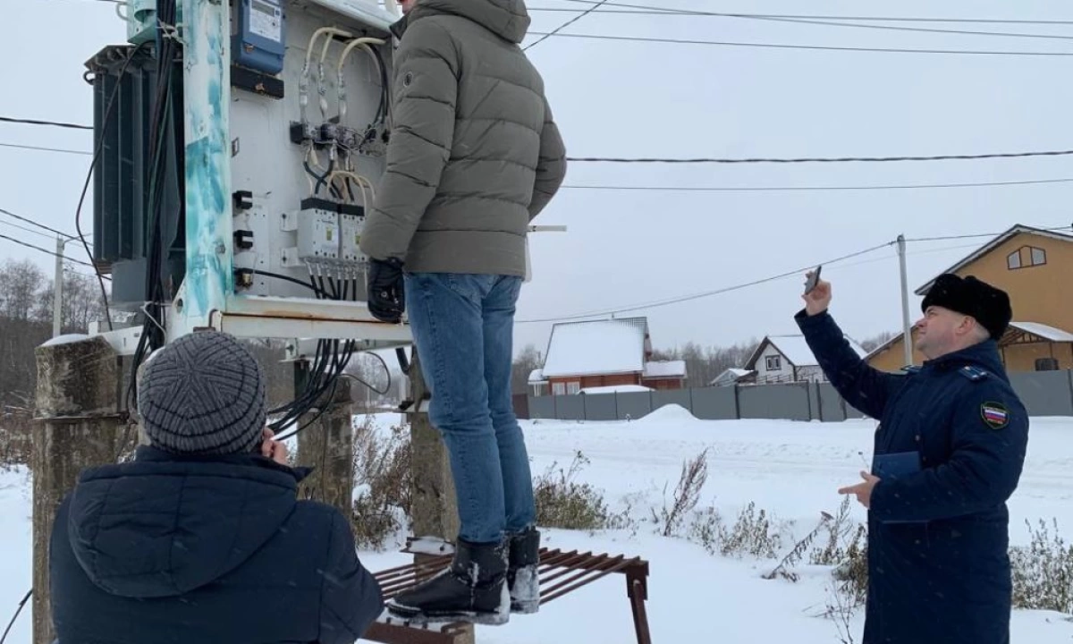 Жители Ярославской области отсудили почти 400 тысяч за сгоревшую в домах бытовую технику
