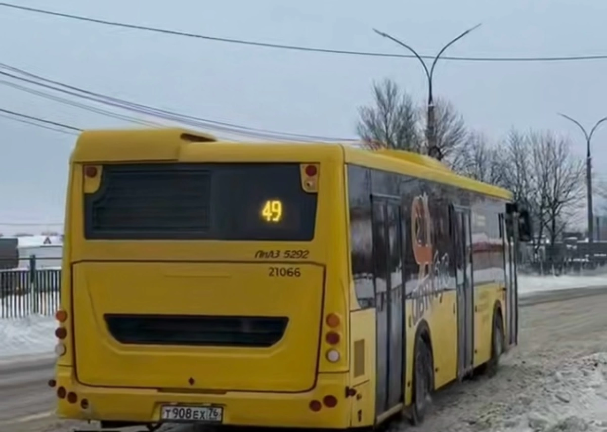 В Ярославле перевозчик проверит жалобу на водителя-обидчика мам с колясками