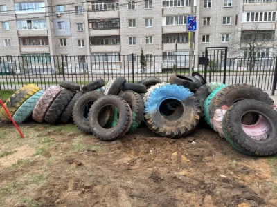 Штрафы за шины: в Ярославле запретят вкапывать покрышки