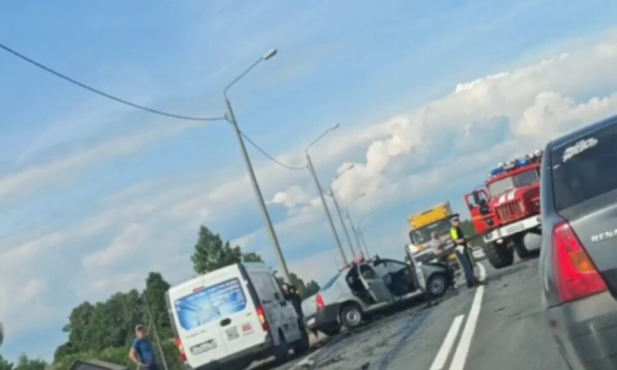 В Ярославской области в аварии с выездом на встречку погиб 79-летний водитель В Ярославской области в аварии с выездом на встречку погиб 79-летний водитель