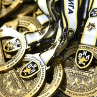 Михаил Евраев наградил победителей этапа Всероссийского чемпионата Офицерской хоккейной лиги в Москв