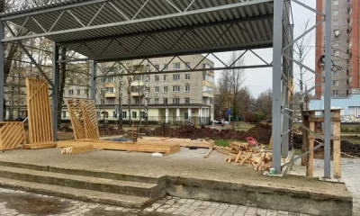 В ярославском парке 30-летия Победы монтируют «новую старую» сцену