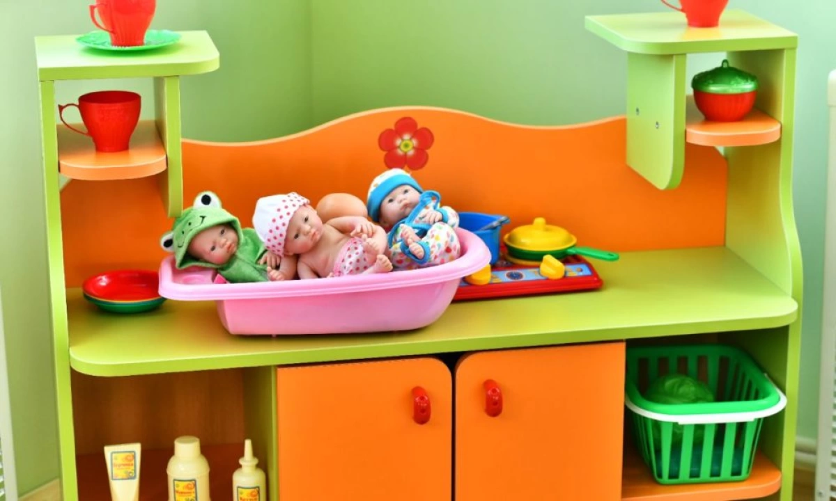 Суд ограничил в родительских правах ярославну, оставившую трехлетнего сына на остановке Суд ограничил в родительских правах ярославну, оставившую трехлетнего сына на остановке