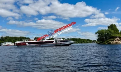 В Ярославле теплоход &laquo;Восход&raquo; сломал винт у Савинского острова