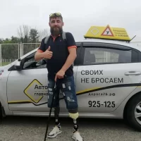 Первый участник СВО получил водительские права на автомобиль с ручным управлением