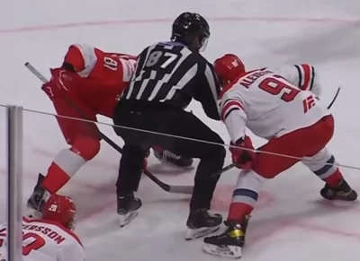 &laquo;Локомотив&raquo; начинает выезд матчем против &laquo;Автомобилиста&raquo;