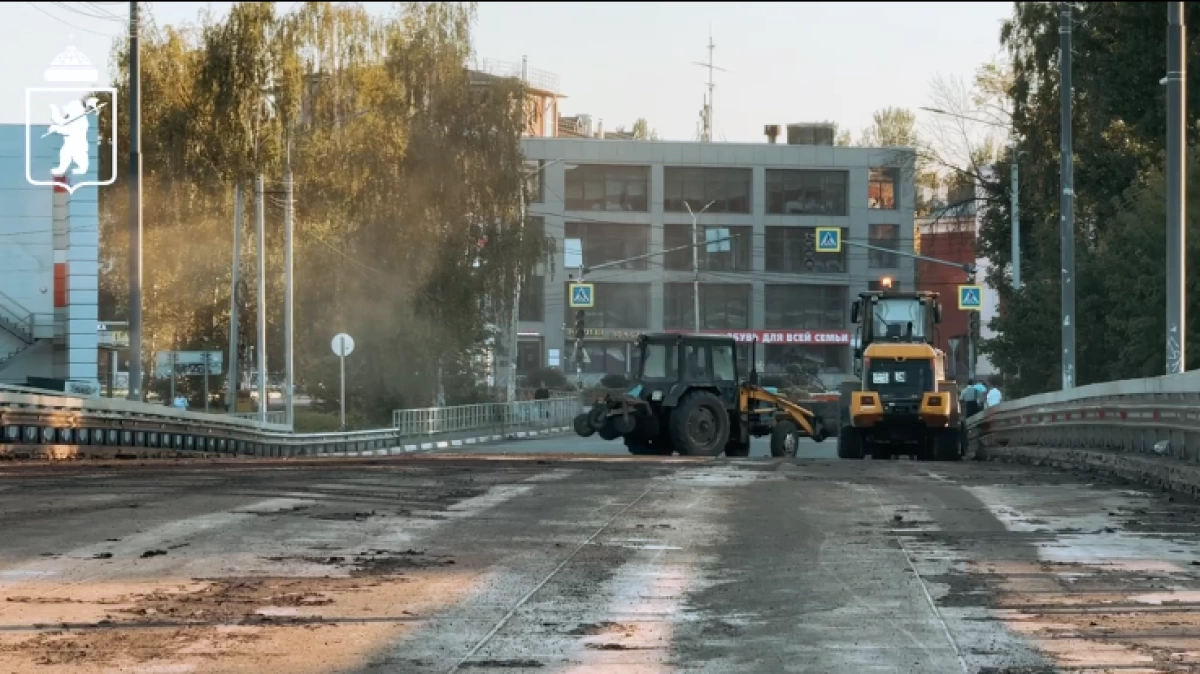 Комсомольский мост в Ярославле планируют ремонтировать до конца года Комсомольский мост в Ярославле планируют ремонтировать до конца года
