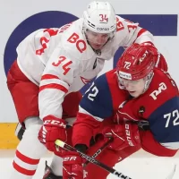 Жамнов покинул тренерский мостик во время матча с «Локомотивом» из-за недомогания