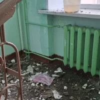 В Ярославле прокуратура проверила обрушение штукатурки в подъезде