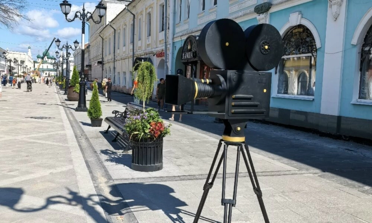 В Ярославле предлагают усовершенствовать кинокамеру на улице Нахимсона В Ярославле предлагают усовершенствовать кинокамеру на улице Нахимсона