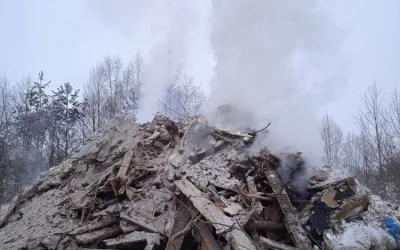 В Ярославской области жители жалуются на дым от сжигания снесенных домов