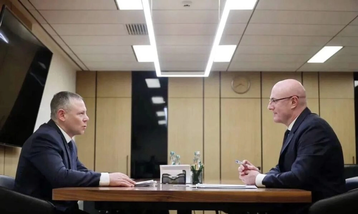 Дмитрий Чернышенко провел рабочую встречу с Михаилом Евраевым