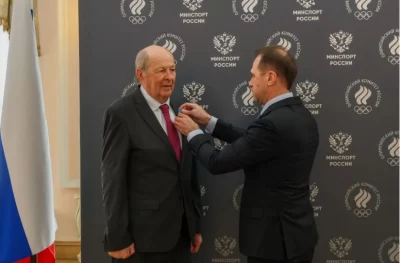 Директора спорткомплекса под Ярославлем наградили Орденом Почета