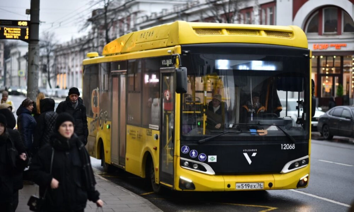 Проблему с экранами и объявлением остановок в «Яавтобусах» решить не удалось Проблему с экранами и объявлением остановок в «Яавтобусах» решить не удалось