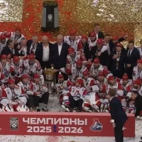 Алексей Батраков поздравил &laquo;Локомотив&raquo; с победой и опубликовал снимок в свитере Радулова