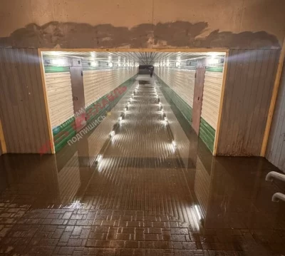 В центре Ярославля затопило подземный пешеходный переход