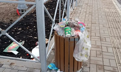 Новые трамвайные «Яостановки» тонут в мусоре